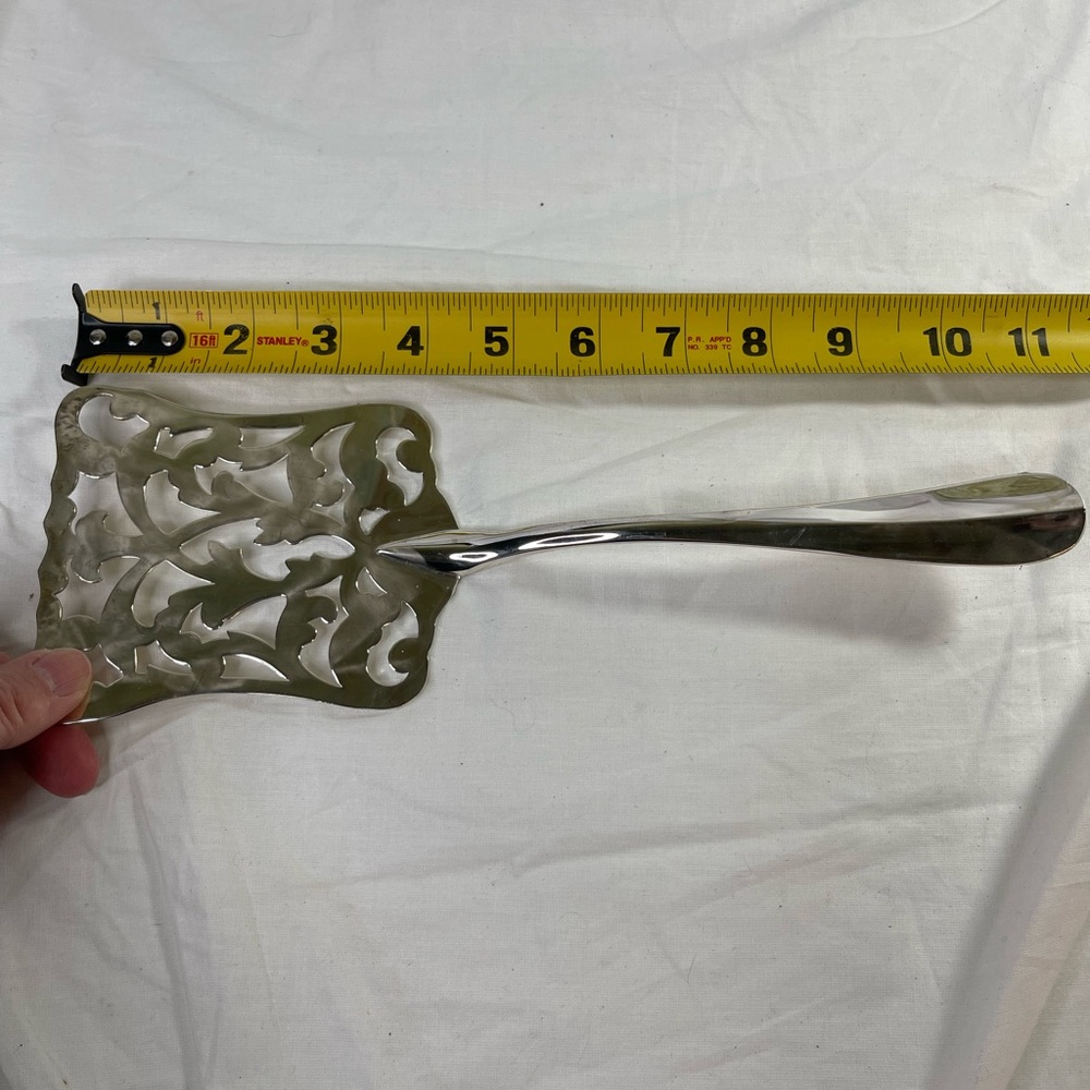 International Silver Company Silverplate Asparagus Server - Picture 3 of 4